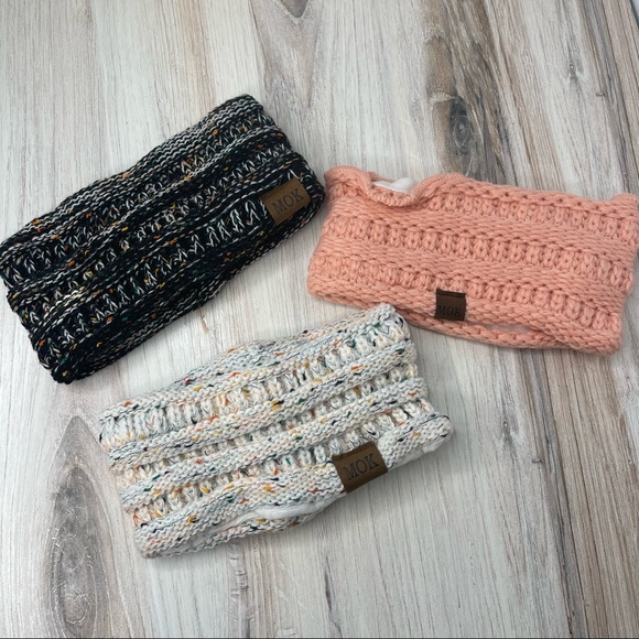 NWOT Ear Warmers - Picture 6 of 6